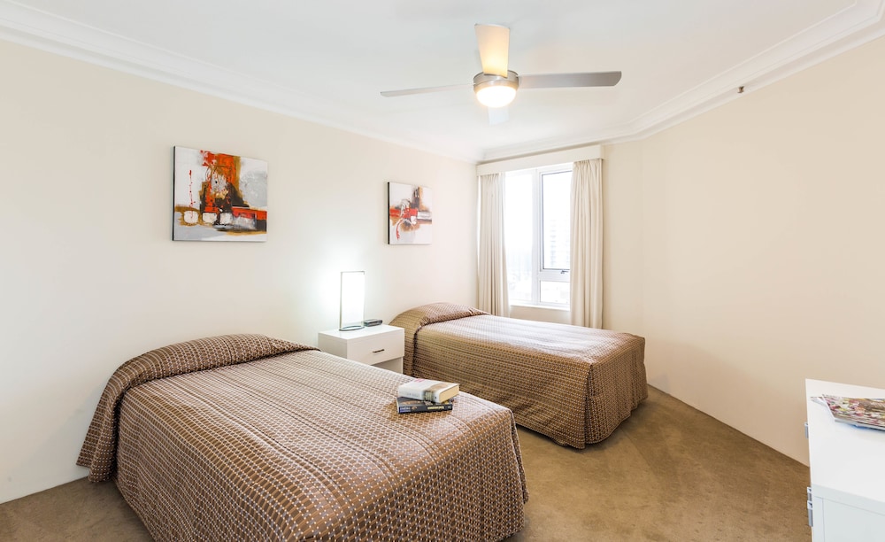 Belle Maison Apartments 27/72