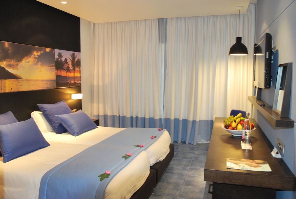 Phenicia Hotel 7/36