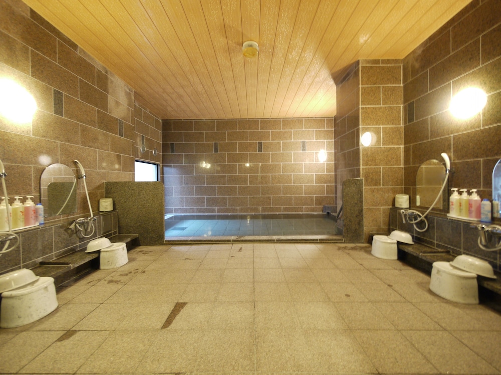 Hotel Route-Inn Ishinomaki Kanan Inter 28/36