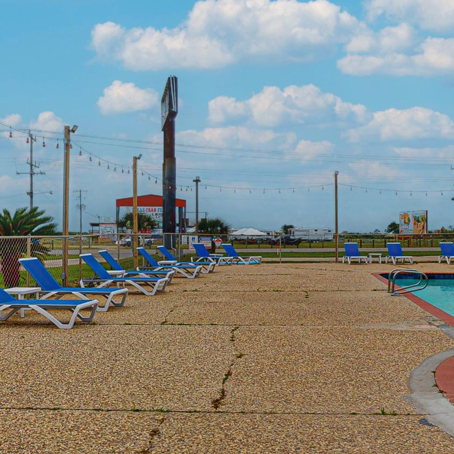 Crystal Palace Resort 40/48