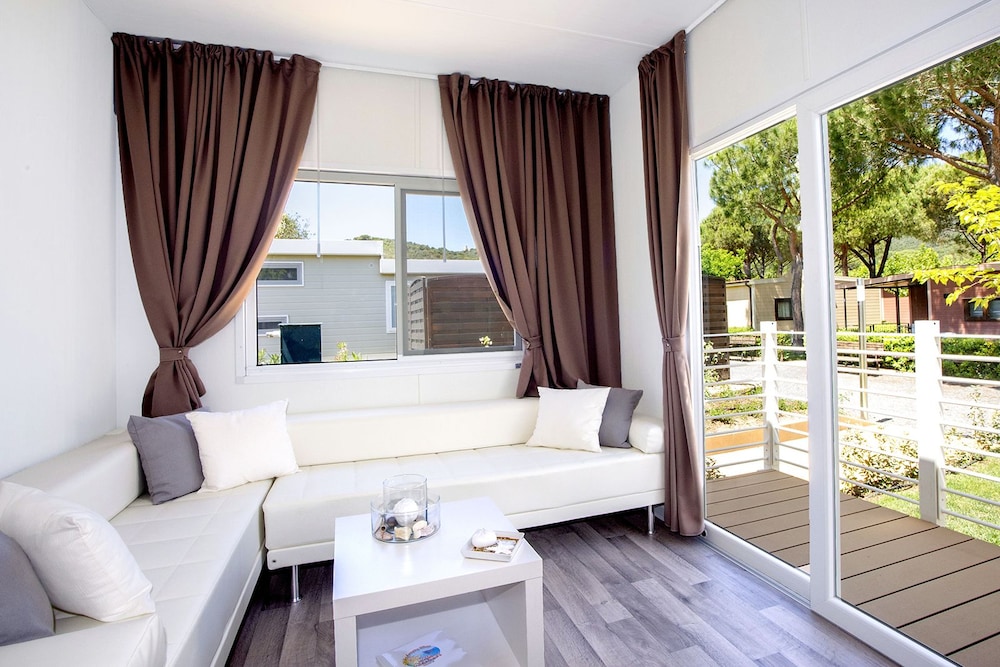Camping Village Baia Azzurra 12/71