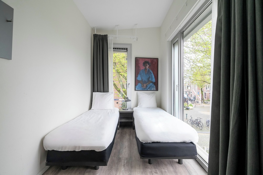 YAYS Amsterdam Prince Island by Numa 23/58