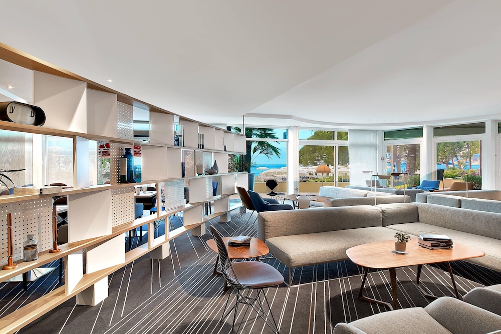 Le Meridien Beach Plaza 10/75
