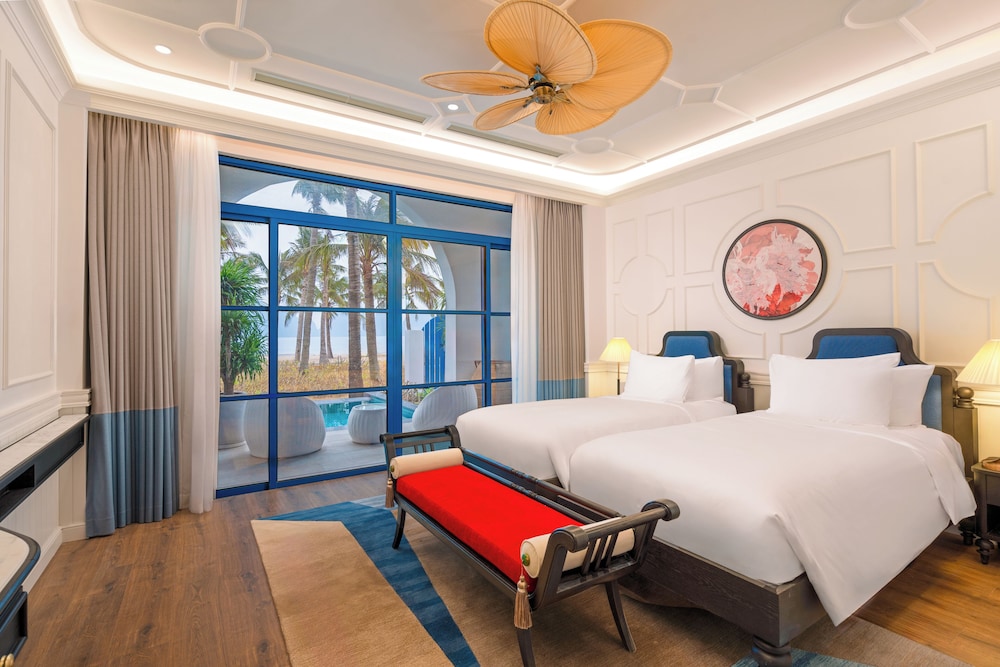 Wyndham Garden Sonasea Van Don 12/50