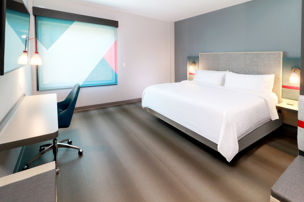 avid hotel Tijuana - Otay, an IHG Hotel 8/60
