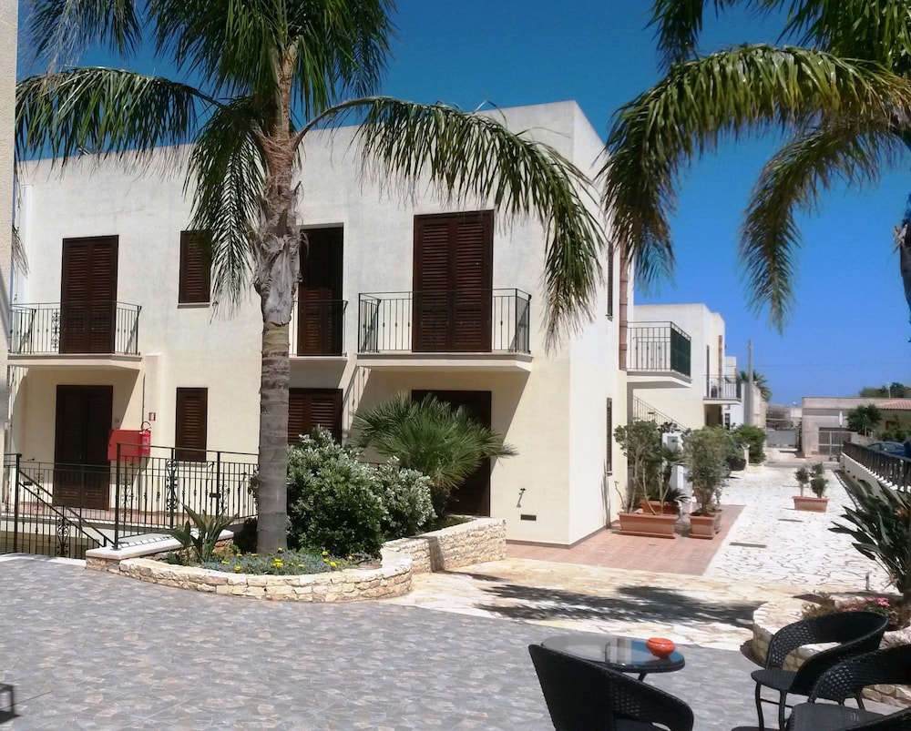 Hotel Sikania 55/74