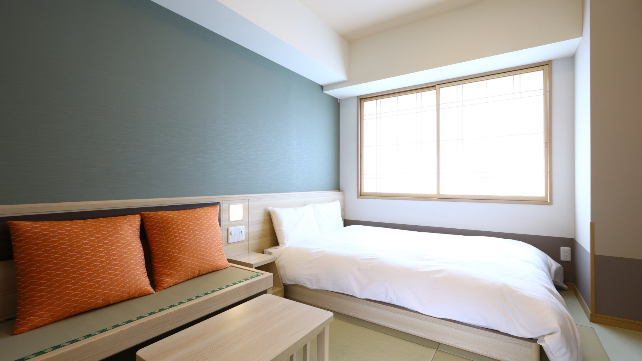 Moderate, Single, Double Bed