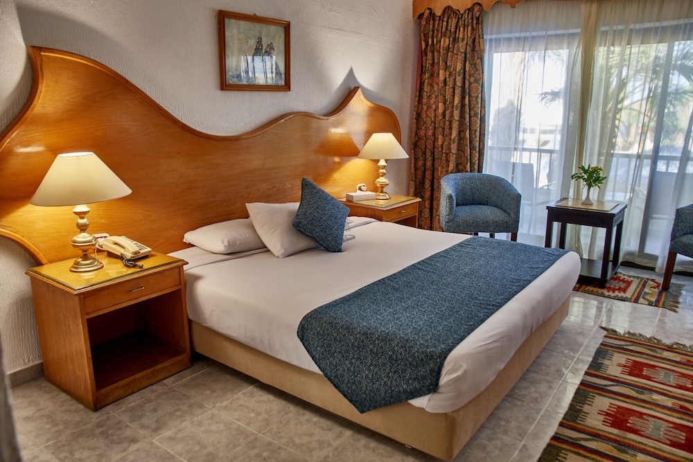 STANDARD, DOUBLE BED, SEA VIEW