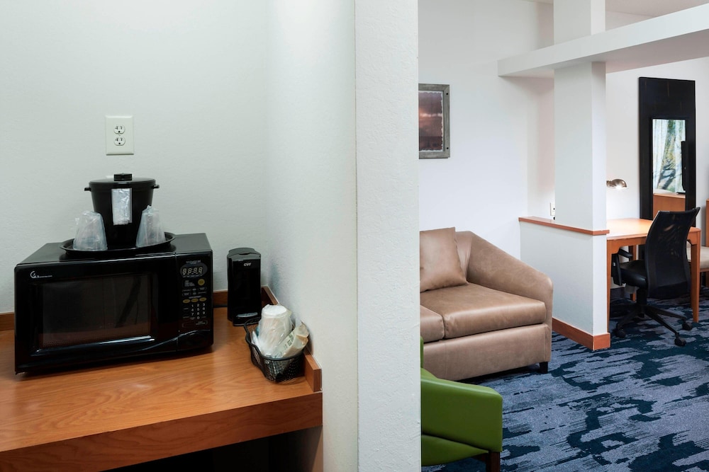 Fairfield Inn Suites Wilmington Wrightsville Beach 26/38
