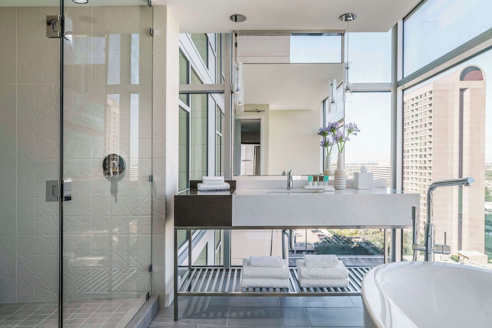 Regency, Executive, Suite, King Bed، Hyatt Regency Houston/Galleria 3/4