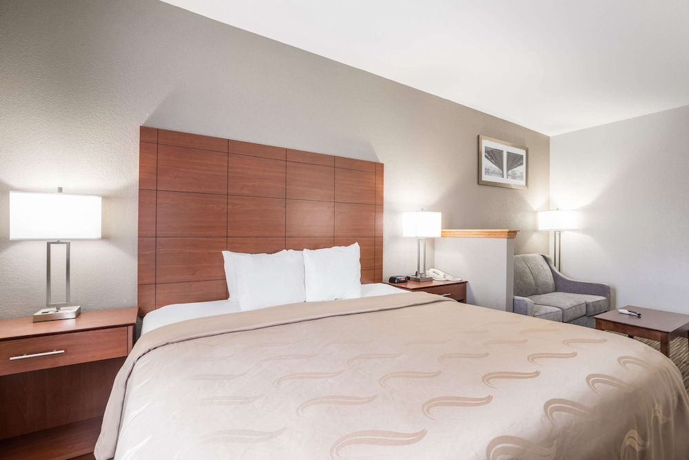 Quality Inn & Suites Lodi I-90 10/39