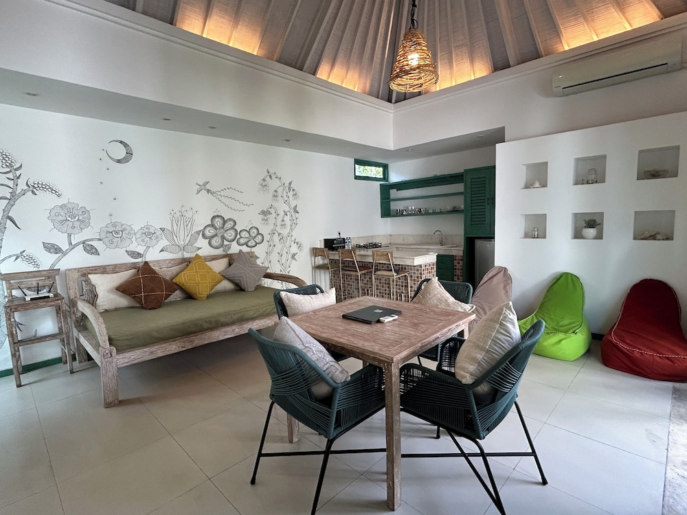 Artemis Villa And Hotel 30/46