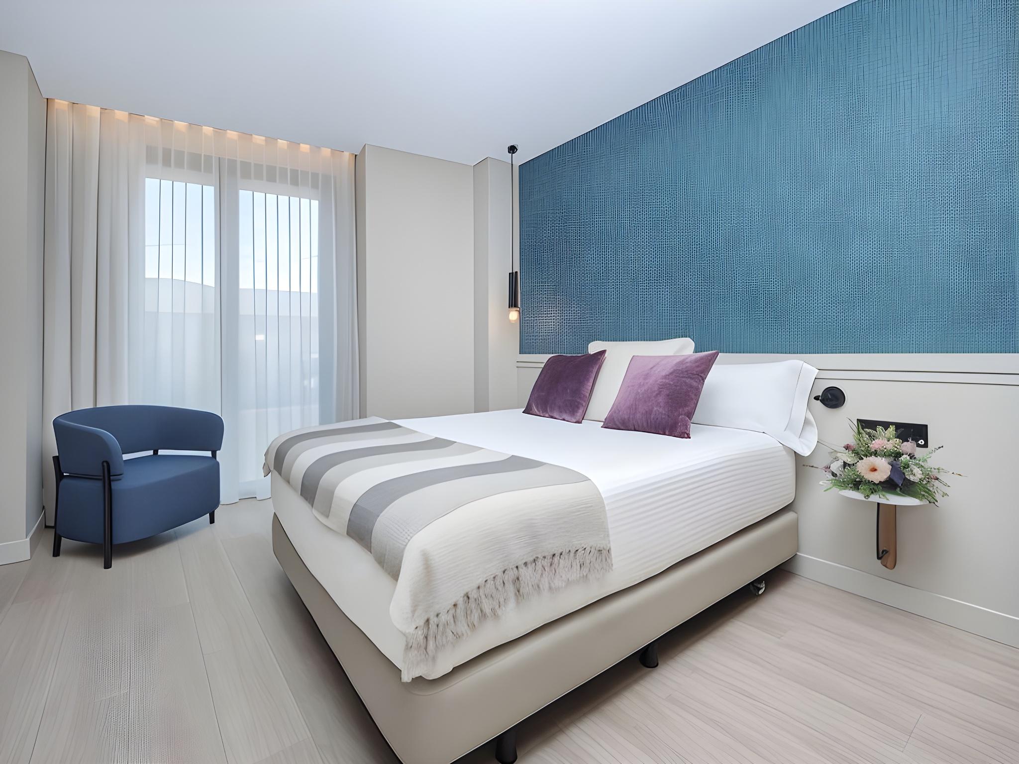 Inner, Double or Twin Bed