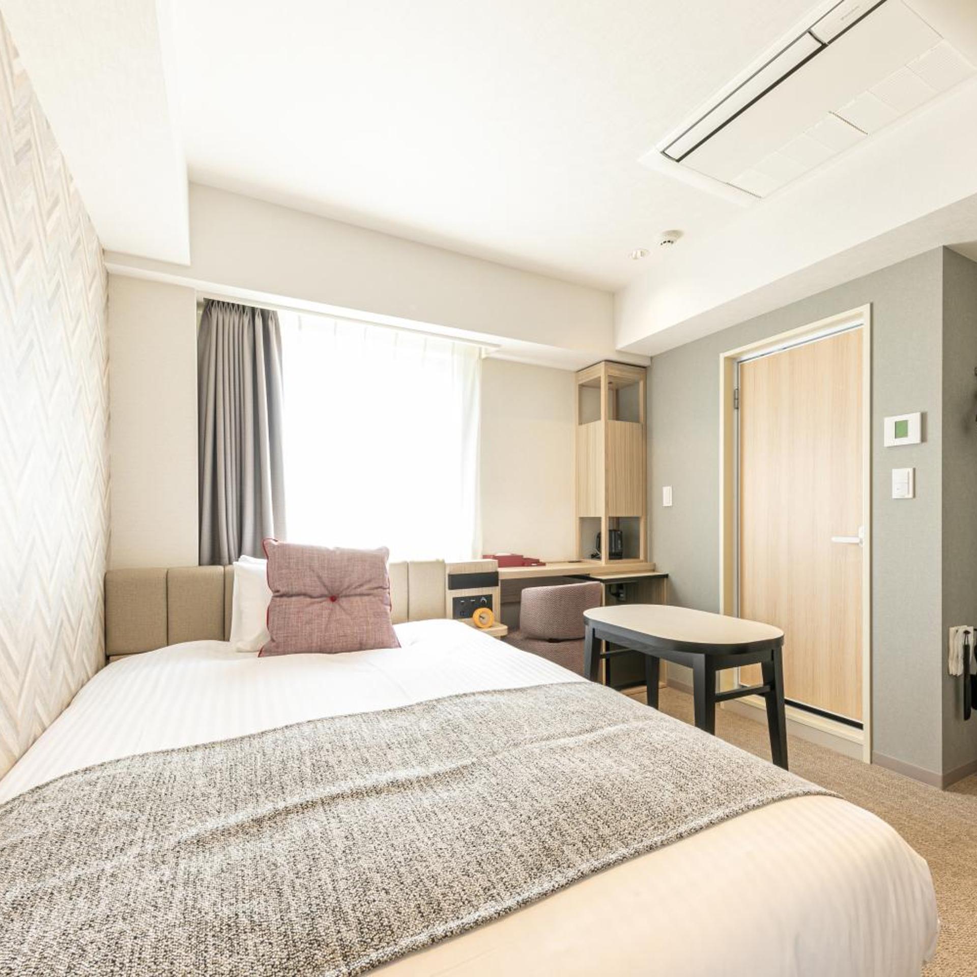 SUPERIOR, DOUBLE BED, SMOKING