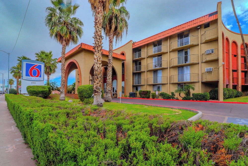 Studio6 Phoenix, AZ – Sky Harbor 16/18