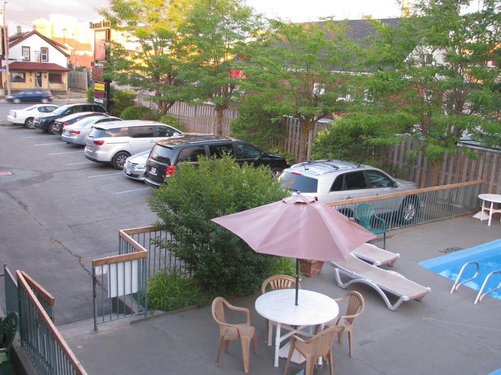Sunset Inn 40/50