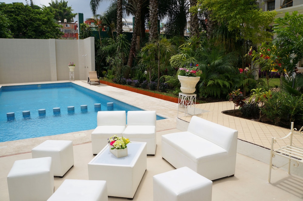 Villa Las Margaritas Sucursal Caxa Hotel 64/68