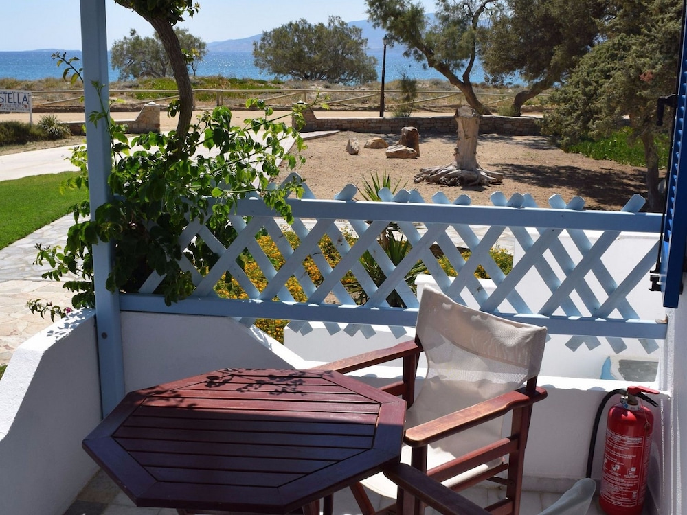Stella Naxos Island 29/50