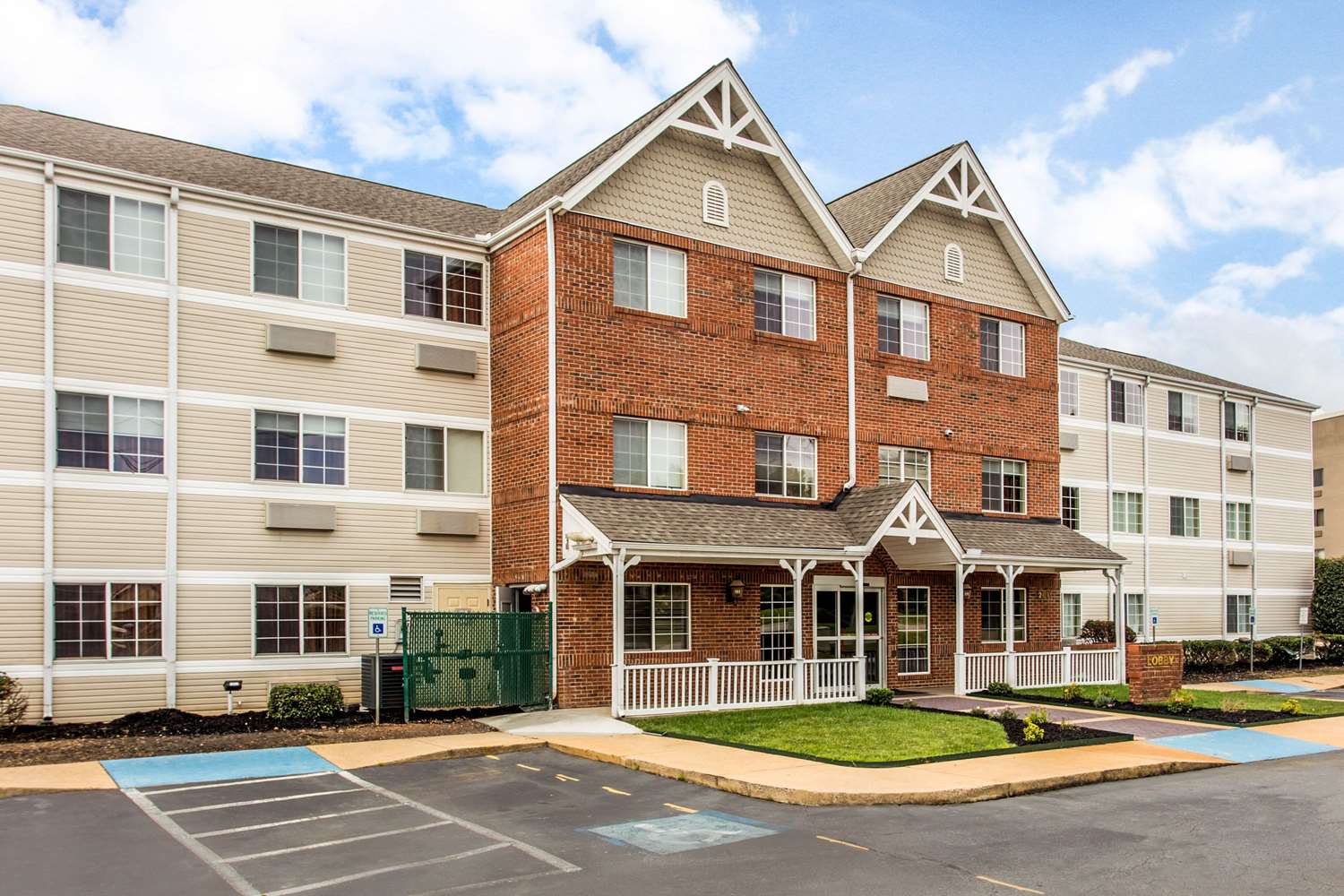 Mainstay Suites Greenville Airport 10/13