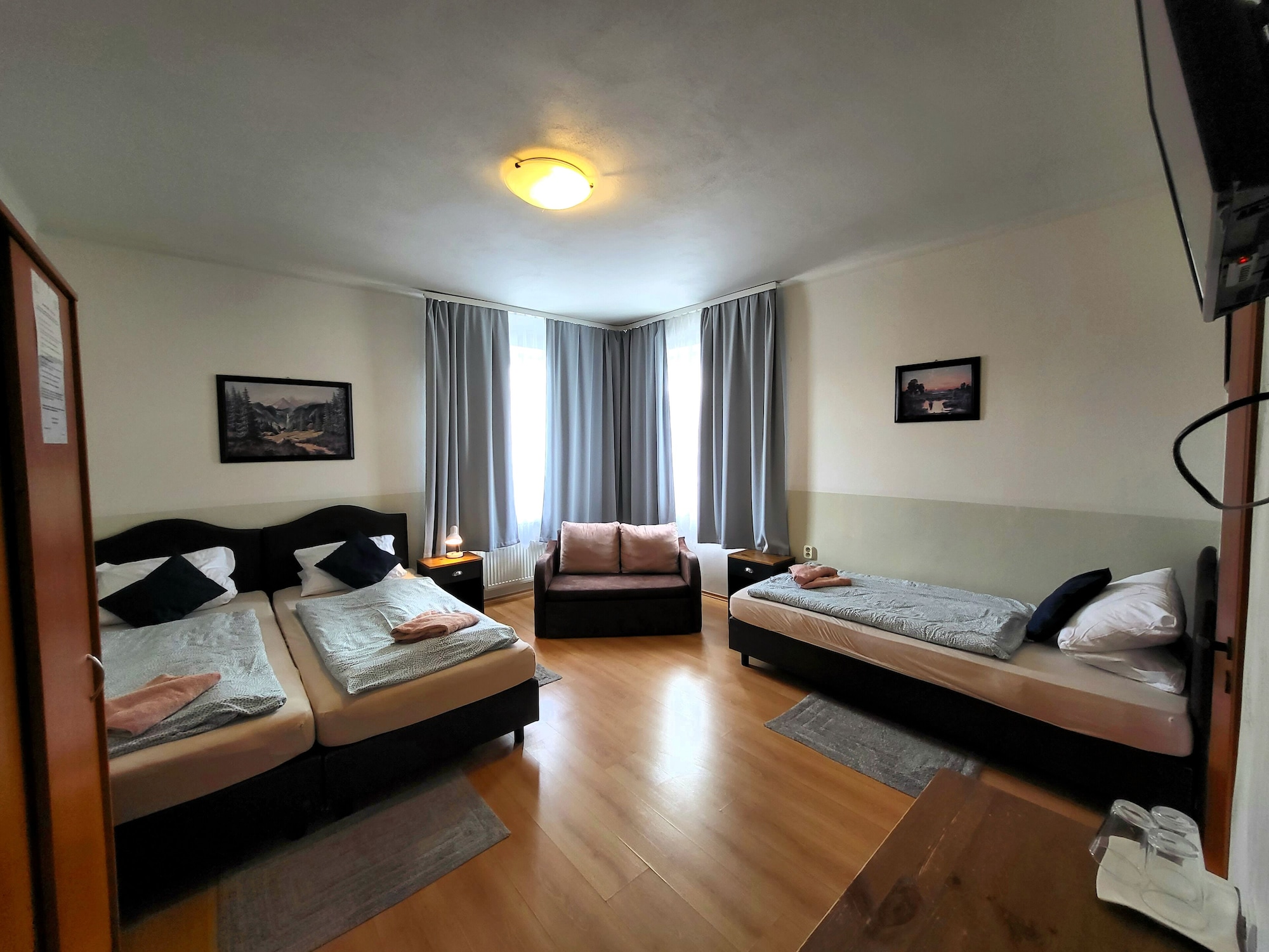 Room, Triple, 1 Queen and 1 Single Bed, Penzion Al Corso 10/10