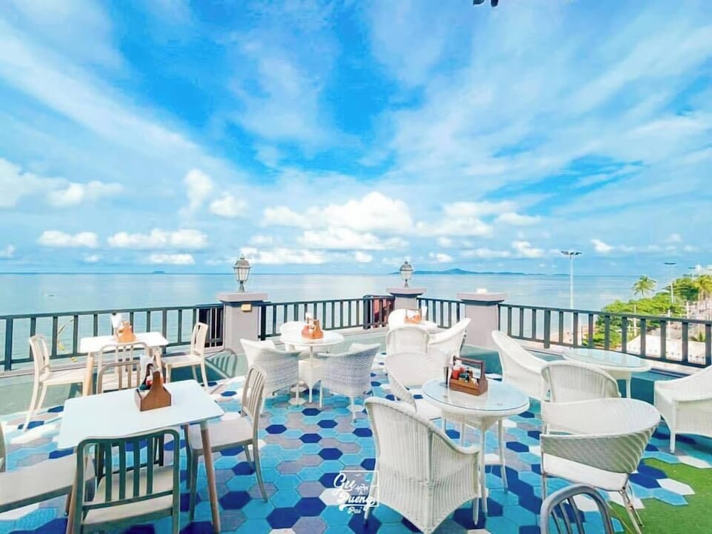 Seaside Jomtien Beach 3/50