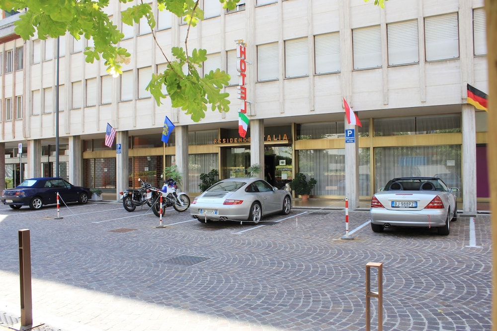 Albergo Residence Italia 41/57