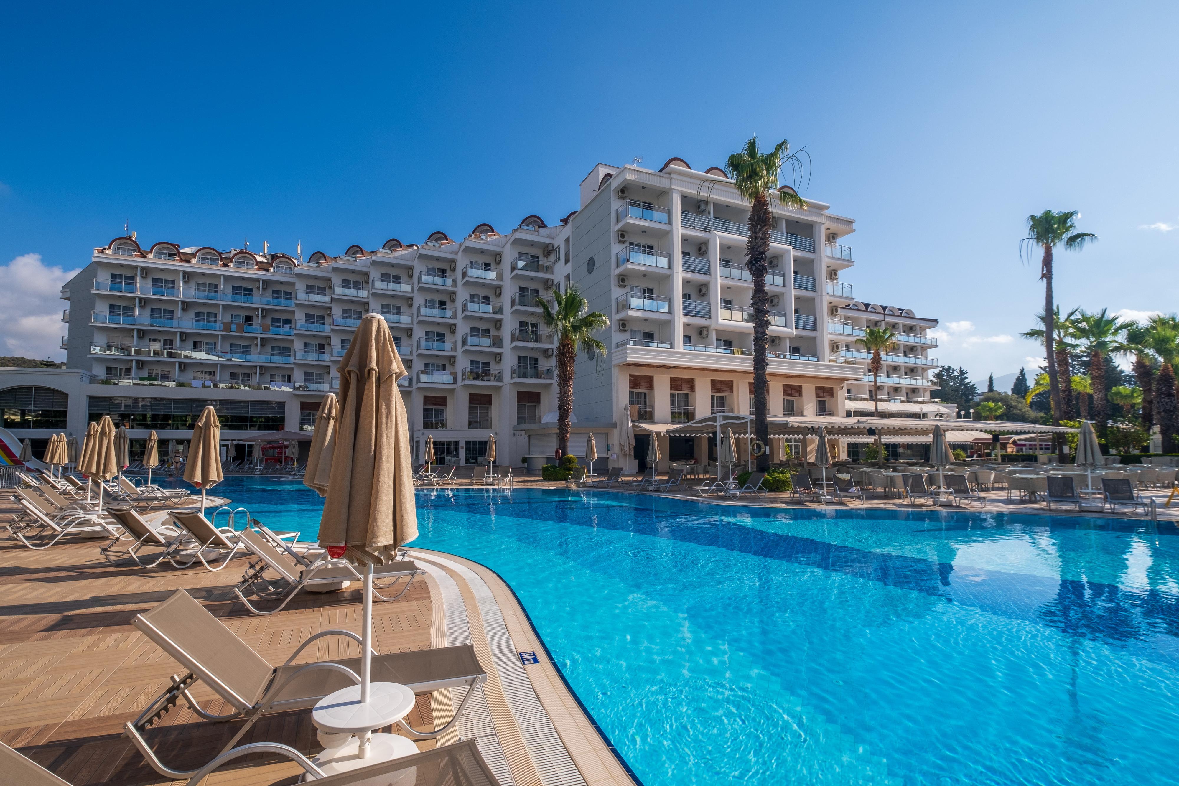 Grand Ideal Premium 14/14