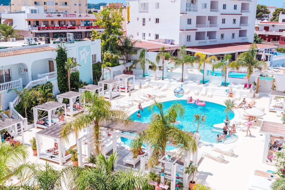Beach Star Ibiza Hotel 72/78
