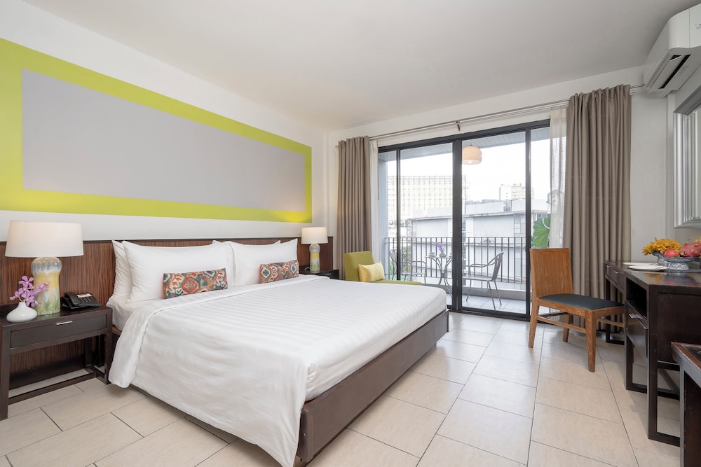 غرفة سوبيريور بسرير كينج بشرفة، Hotel De Bangkok 2/7
