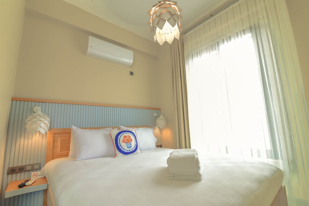 Sultys Alacati 12/50