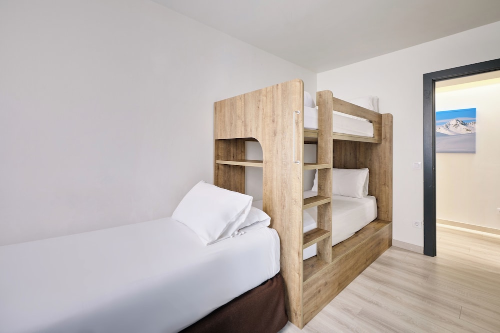 Deluxe, Sextuple, Double and Bunk Bed, Sofa