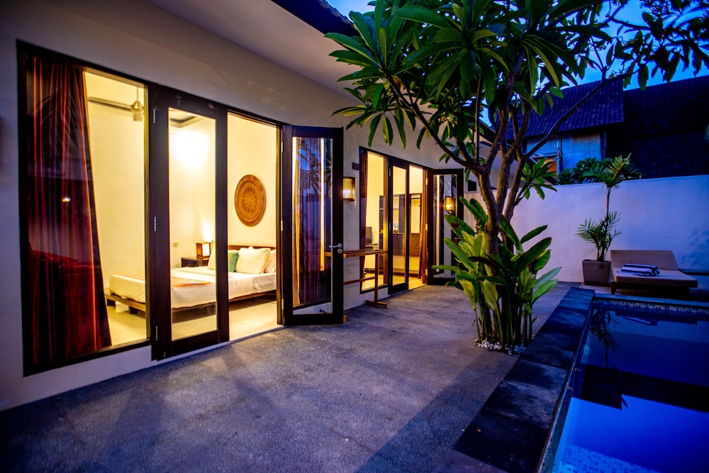 Gili Sands Hotel & Bar 38/66