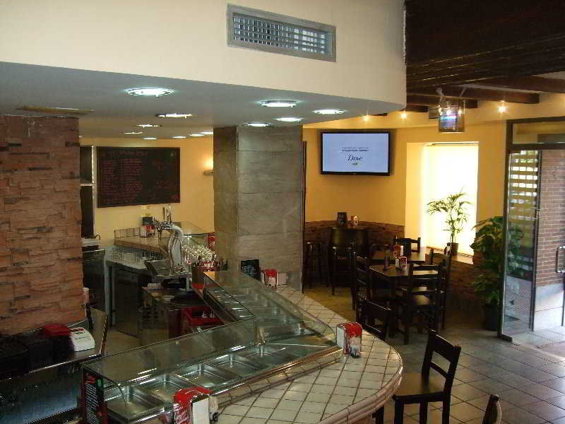 Hostal Complutense 24/28