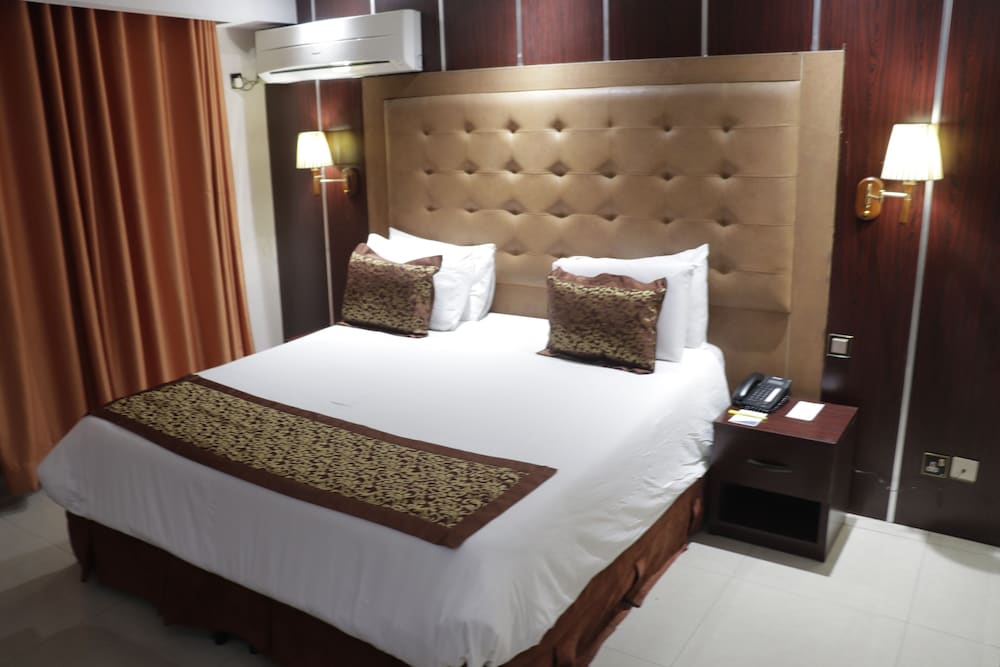 GOLDEN TULIP PORT HARCOURT 34/81