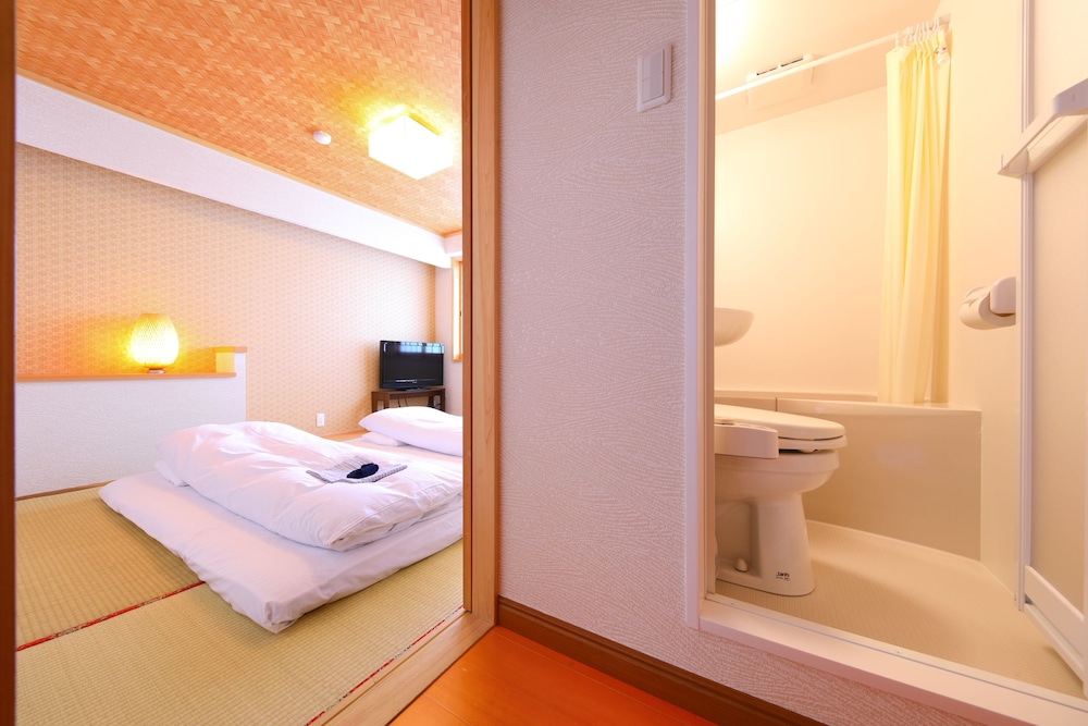 Beppu Station Hotel West Building Hotel Star (ex Business Hotel Star) 19/33