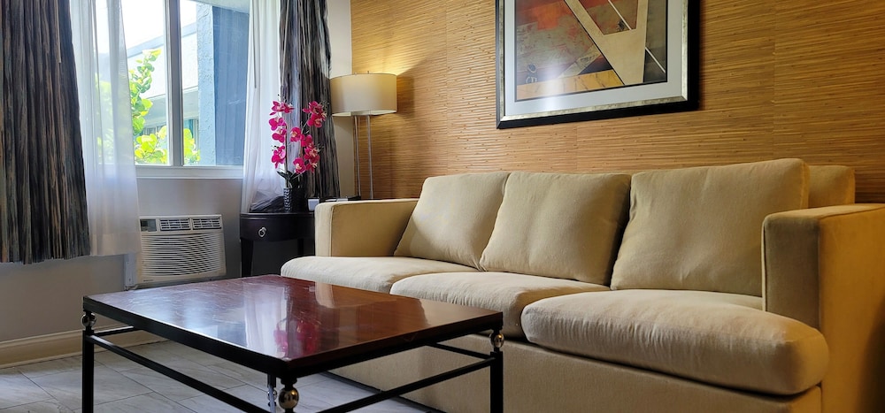 Fort Lauderdale Grand Hotel 54/68