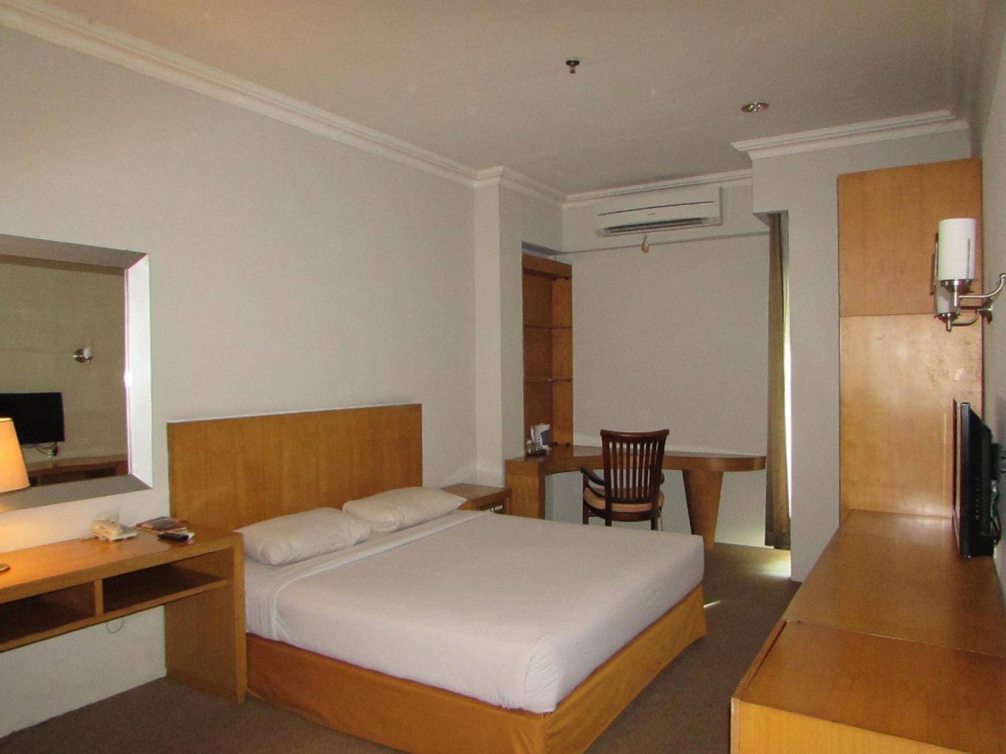 Wisata Hotel 13/30
