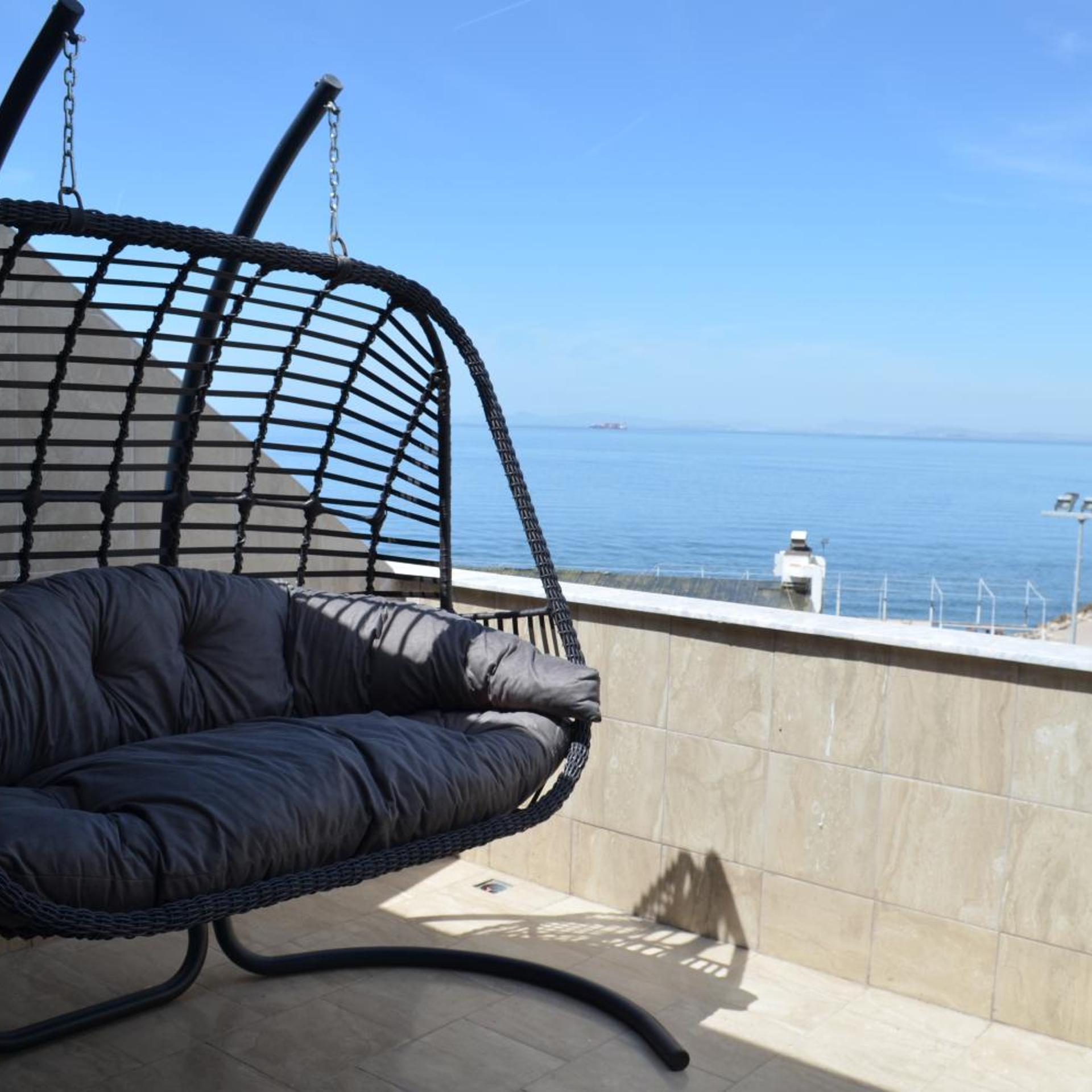 Lizbon Otel Narlidere 30/35