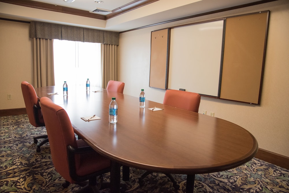 Staybridge Suites Fort Wayne 55/59