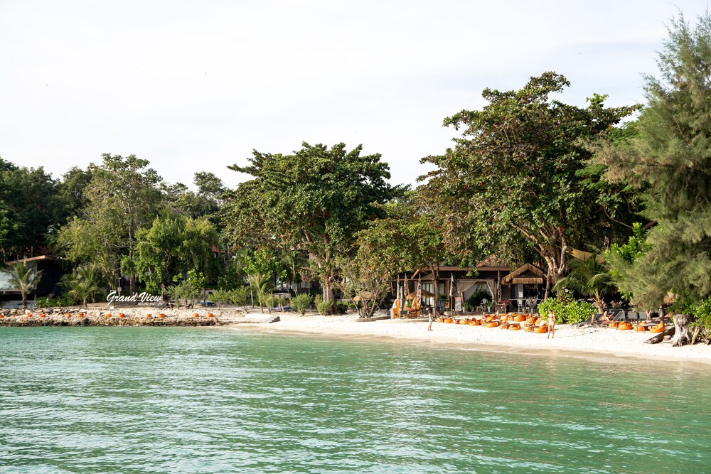 Samed Tropical Resort 45/60