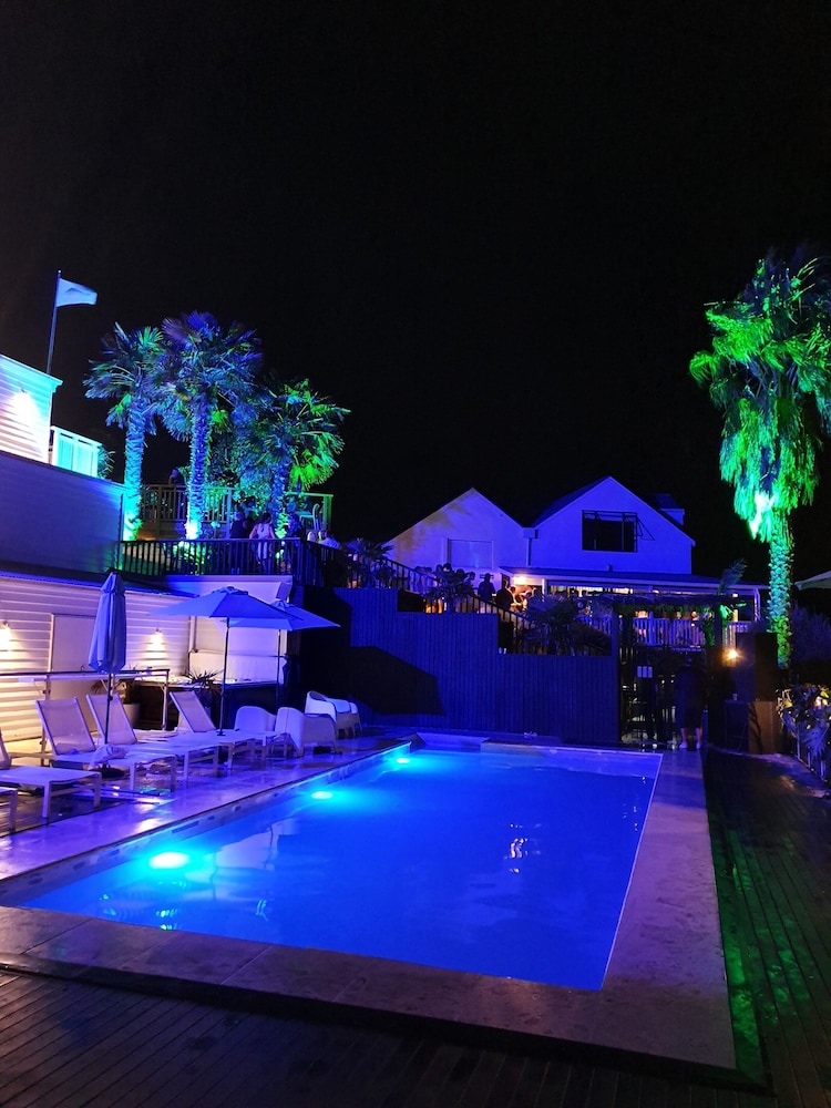Waiheke Island Resort 1/70