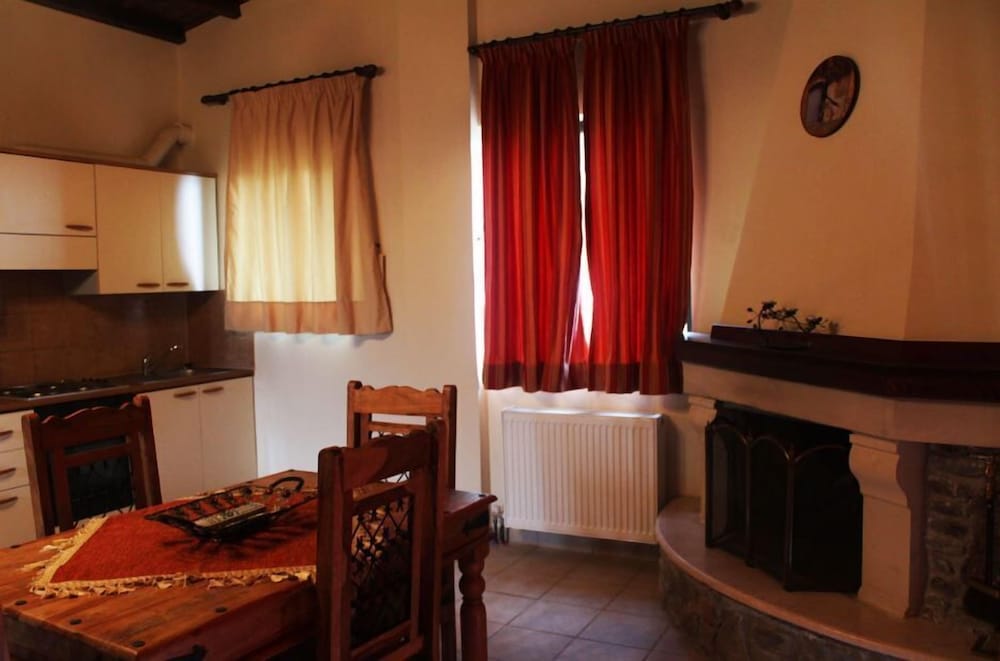 Aetovigla Guest Houses 8/30