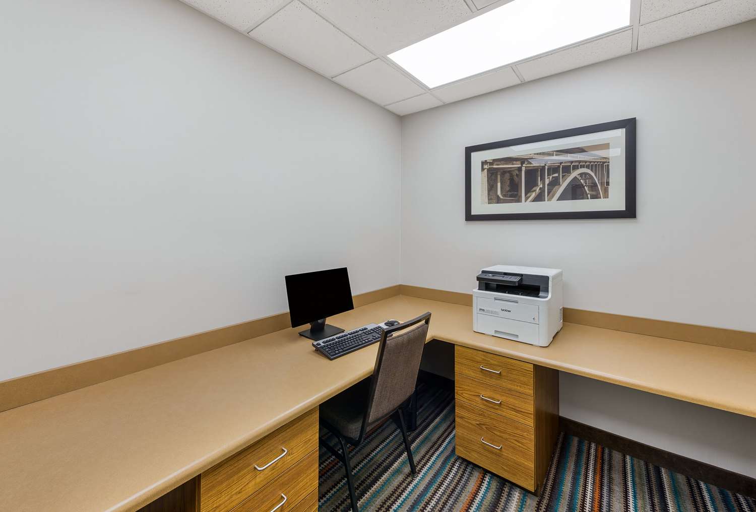 Country Inn & Suites by Radisson, Findlay, OH 16/19