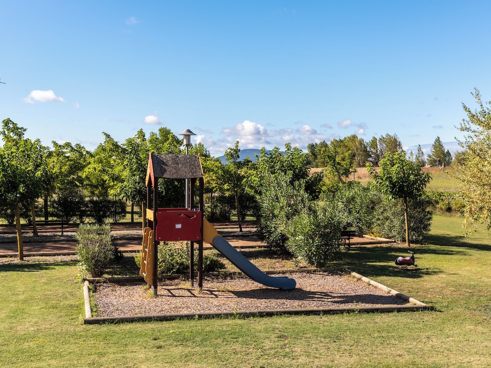 Residence Vacanceole Port Minervois / Les Hauts du lac 34/67