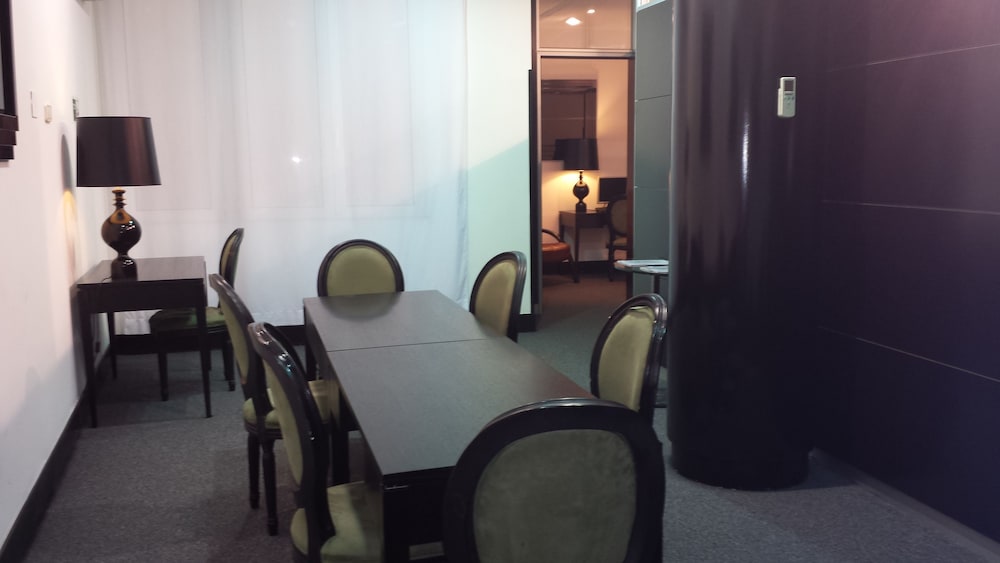 Hotel Clarin 27/40