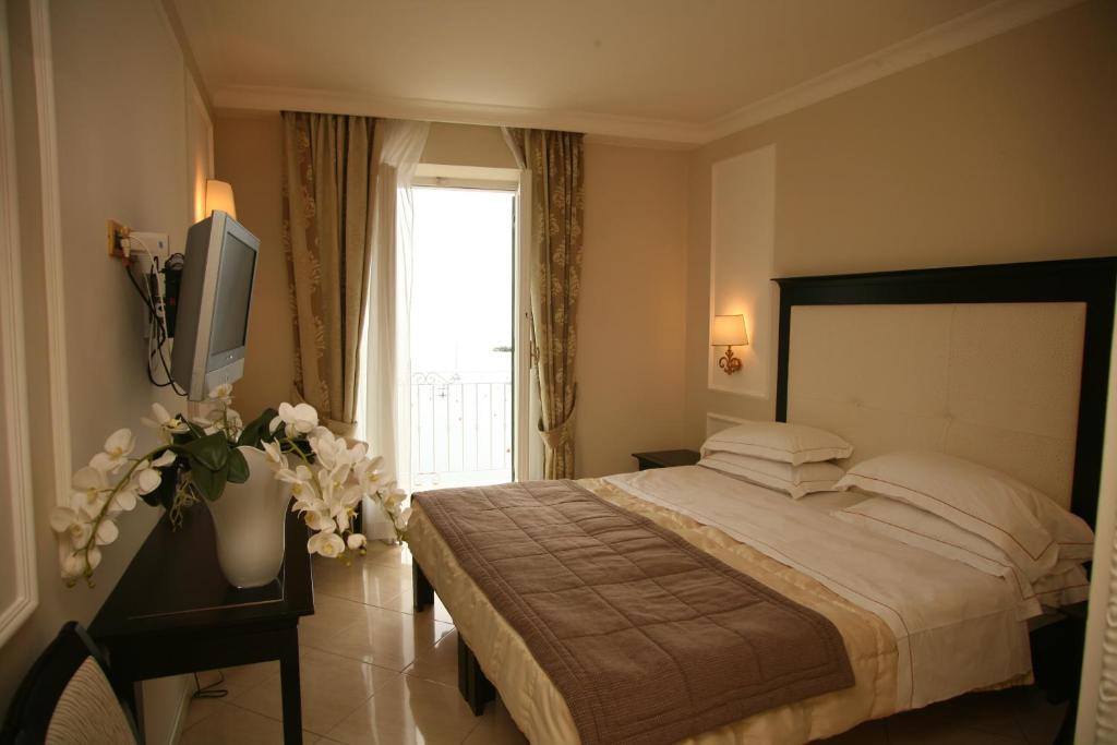 Superior, Double Bed, Terrace
