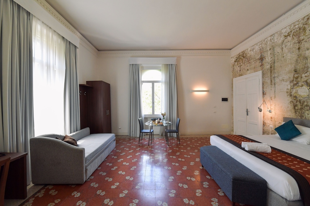 Suites Farnese Design Hotel 33/53