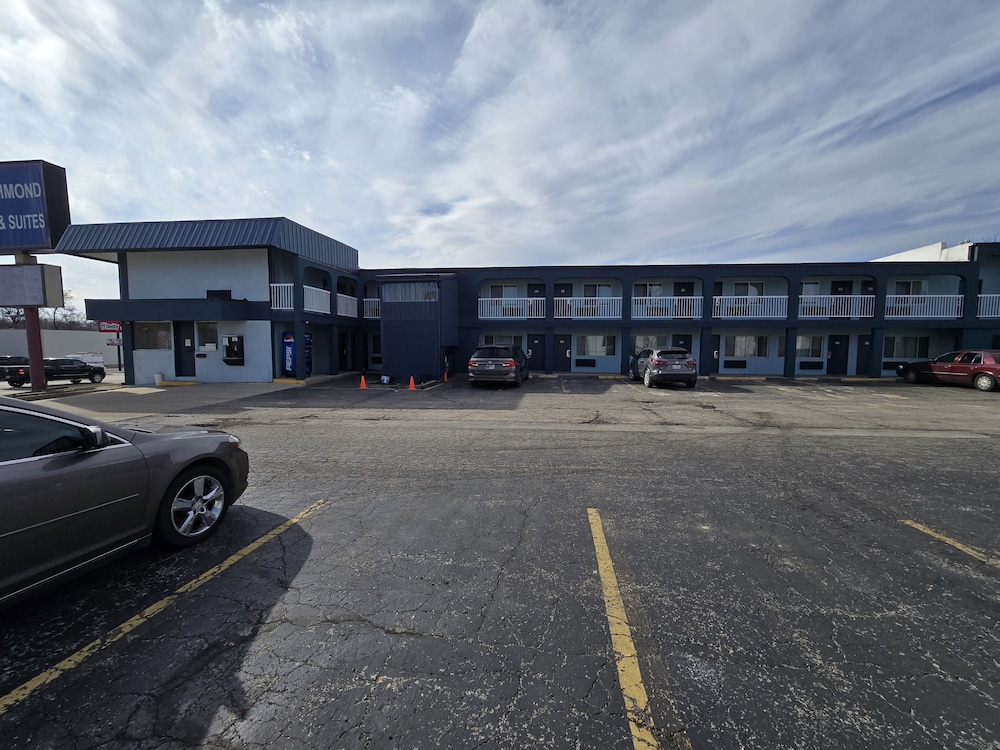 Richmond Inn & Suites 31/36