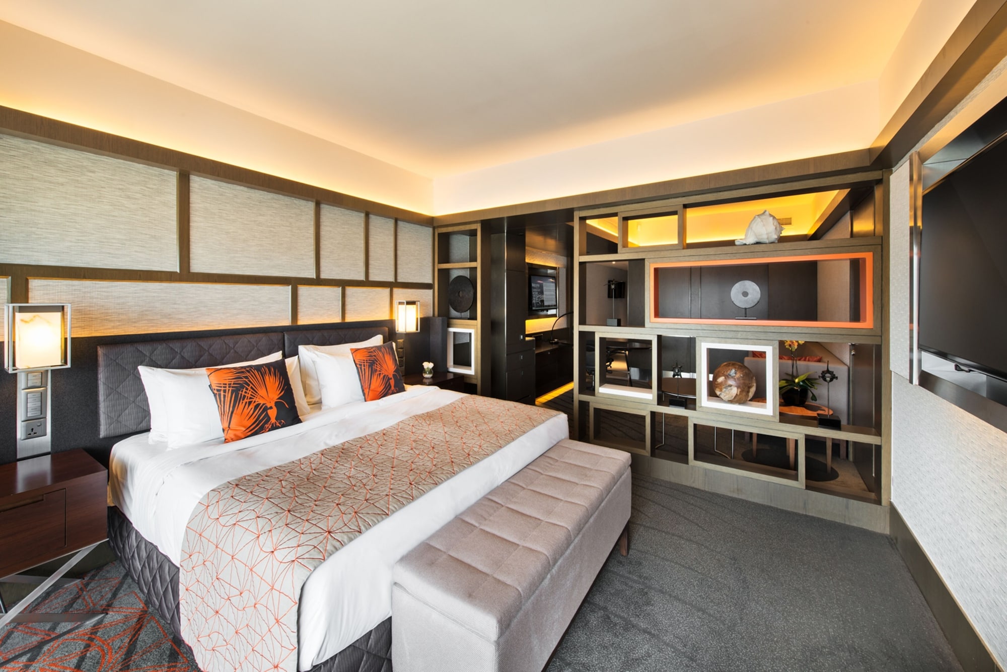 PACIFIC, CLUB, STUDIO, KING BED, BAY VIEW, LOUNGE ACCESS, HIGH FLOOR