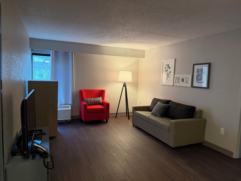 Wingate by Wyndham Jacksonville FL 39/57